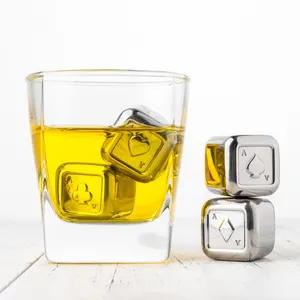 Piedras de refrigeración de acero inoxidable reutilizables con diseño de póker, cubos de hielo de rocas de whisky para bebidas de vino de Cola, accesorios de Bar