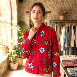 Veste de mode indépendante pour femme, en velours à motifs floraux colorés, faite main, durable, style blazer, pour l'hiver et l'automne, idéale pour la superposition, collection boutique - Product Image 1