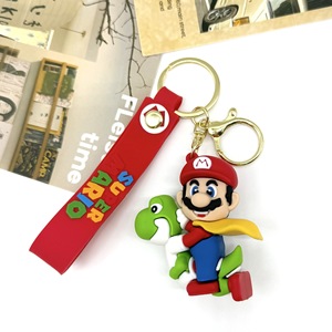 Nouvelle <span class=keywords><strong>figurine</strong></span> 3D <span class=keywords><strong>Mario</strong></span> en PVC durable, style art moderne, porte-clés créatif, breloque pour voiture ou sac à dos, logo personnalisé, cadeau pour la vente en gros - Product Image 2