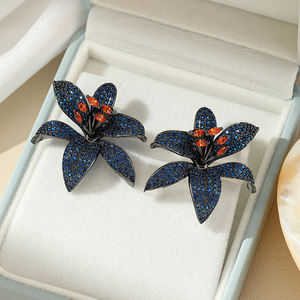 Pendientes SENYU con Diseño de Flor de Lirio en Oro Negro con Circonitas Cúbicas Azules y Estambres Naranjas, Joyería Moderna para Mujer - Product Image 4