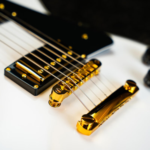 Guitare électrique professionnelle de haute qualité à 6 cordes ; Guitare électrique LP adaptée aux performances en solo - Product Image 3