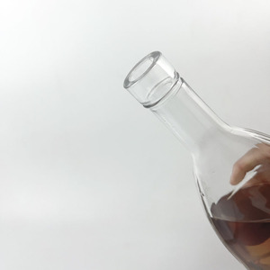 Bán buôn tùy ChỉNh Nóng bán 700ml rõ ràng Kính <span class=keywords><strong>Vodka</strong></span> Chai Thủy Tinh đắt tiền nhất <span class=keywords><strong>Vodka</strong></span> thu nhỏ chai rượu - Product Image 4