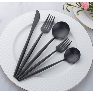 ชุดเครื่องใช้บนโต๊ะอาหารโลหะเคลือบสำหรับตกแต่งโต๊ะรับประทานอาหารที่นำเสนอรูปลักษณ์ที่เรียบง่ายและโครงสร้างที่ทนทาน - Product Image 1