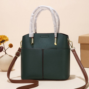 Ce sac à bandoulière à une épaule est une maman élégante qui <span class=keywords><strong>va</strong></span> bien avec toutes sortes de tenues. C'est une nouvelle main de mode d'été 2024 - Product Image 2