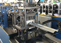 Machine de formage de rouleaux pour portes à volets roulants automatiques, système de rouleaux motorisé pour construction en acier