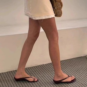 Vente flash - Tongs en cuir PU pour femmes - Nouveau style - Grandes tailles - Chaussures pour femmes - Sandales de plage populaires pour femmes en PU - Product Image 3