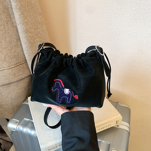 Borsa a tracolla da <span class=keywords><strong>donna</strong></span> in PU ricamata a pieghe, stile nuvola, alla moda, ampia e comoda, con coulisse, nuova collezione Primavera 2026 - Product Image 4