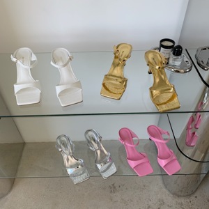 Chaussures élégantes pour femmes en or et argent, à bout carré, talons bas, avec boucle de haute qualité, pour tenues habillées 2023 - Product Image 2