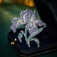 Bros Bunga Lily Tembaga Baru dengan Zirkon Mikro Inlaid, Bros Lily Mewah Berwarna-warni yang Elegan untuk Wanita.