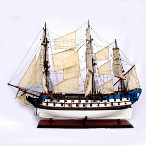 LE PROTECTEUR Barco Náutico de Madera Pintado, Modelo Artesanal, Decoración del Hogar, Vietnam, Antigüedad, Adorno de Mesa, Regalo Novedoso - Product Image 1