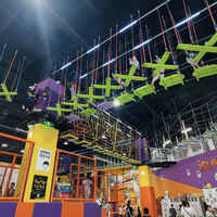 Aire de jeux intérieure commerciale innovante américaine, grande, sur le thème de la jungle, avec parc de trampolines, par Xiujiang Amusement