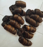 Extensions de cheveux vierges bruts courts du Vietnam Boucles rebondissantes avec teinture brune Highlight Tressage Hair Bundle
