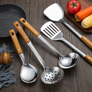 Espátula de acero inoxidable para el hogar y la <span class=keywords><strong>cocina</strong></span>, cuchara, cucharón, mango de grano de madera, <span class=keywords><strong>utensilios</strong></span> de <span class=keywords><strong>cocina</strong></span> de aislamiento, juego de <span class=keywords><strong>utensilios</strong></span> de <span class=keywords><strong>cocina</strong></span> - Product Image 3
