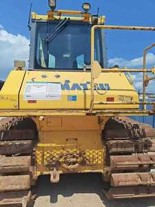 Tracteur/bouteur sur chenilles Komatsu D65PX-16 d'occasion, fabriqué au Japon - Product Image 2