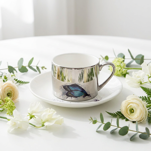 Ensemble tasse et soucoupe à café en porcelaine à effet miroir électrolytique créatif, design de dessin animé, style minimaliste européen nordique pour café - Product Image 2