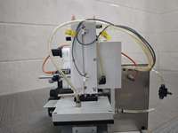 Dernière machine d'étiquetage de bouteilles plates semi-automatique, pour fond de teint liquide, gel, vernis à ongles, huile pour engrenages, fabricant d'étiquettes