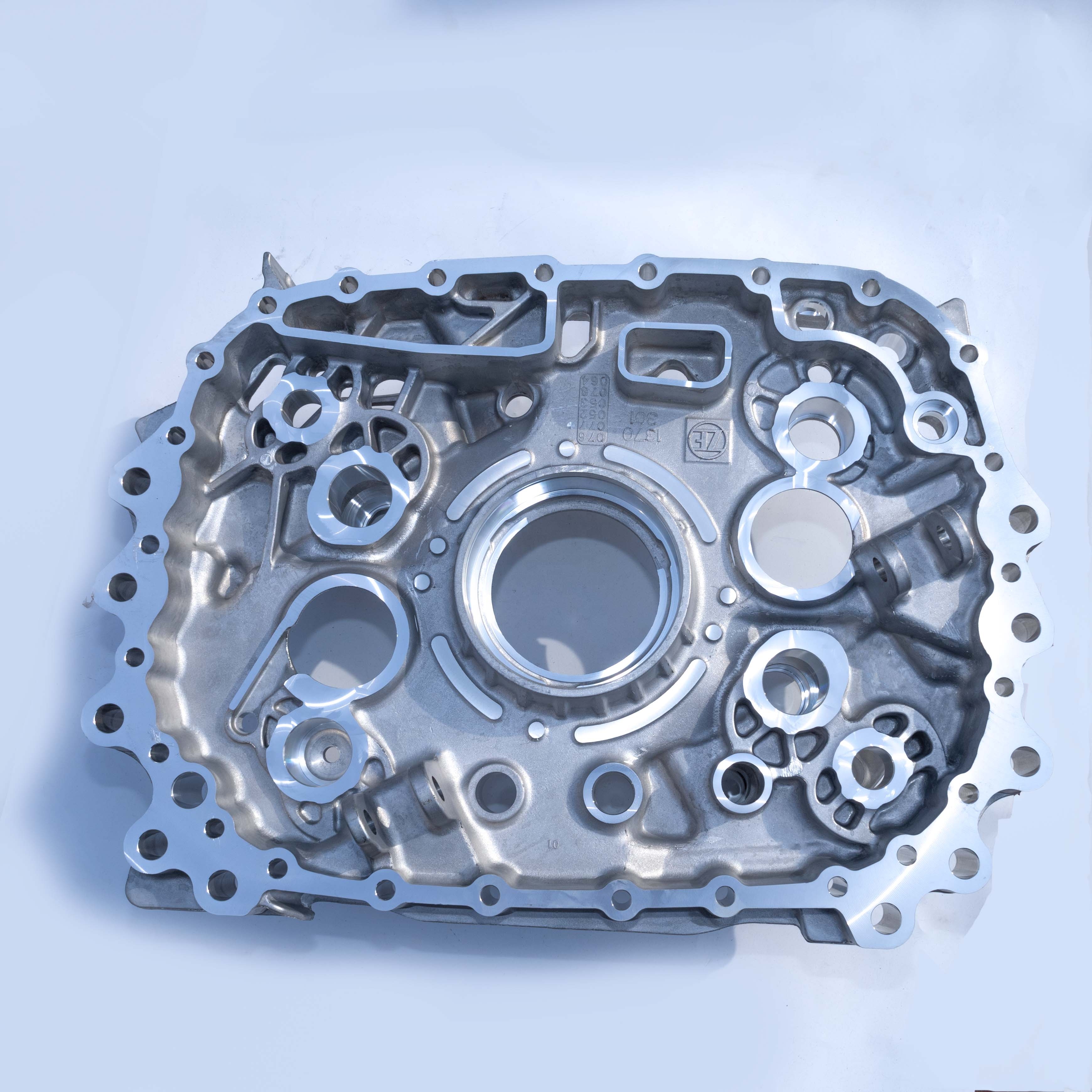 1370.301.077 ZF Gearbox Transmission Spare Part for HOWO