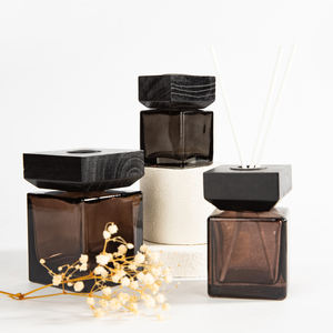 新しいアロマセラピーディフューザーJae 50Ml 100Ml 150Ml 200Ml 500Ml空の黒のスクエアボトル木製キャップ付き - Product Image 5