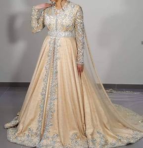 Hermoso Vestido Kaftan con Cuentas de Vidrio Premium y Pedrería para Bodas y Eventos - Product Image 1