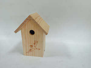 Casa per uccelli appesa ecologica per lavoro manuale - Product Image 3