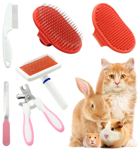 Juego de aseo para gatos con limpiador suave, peine antipulgas, cortaúñas para mascotas, recortador para animales pequeños y baño de masaje - Product Image 1
