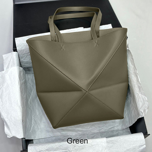 Bolso de hombro de piel de vaca de la mejor calidad, bolso de mano de gran capacidad de cuero, bolso cruzado plegable con deformación geométrica para mujer - Product Image 3