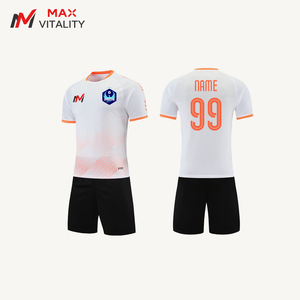 Premium kwaliteit voetbalshirts effen kleur 100% polyester antibacterieel sneldrogend korte mouw cowl neck OEM aangepaste teamnaam - Product Image 1