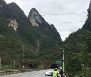 ไฟอุโมงค์ทางหลวงที่มีอยู่แล้วระบบตรวจจับความสว่างลดแสงอัจฉริยะควบคุมระยะไกลด้วยระบบตรวจสอบวิดีโออุโมงค์ระบบคลาวด์ - Product Image 1
