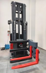 1.5 Ton 2.5 Ton elektrikli depo forkliftler dar koridor <span class=keywords><strong>4</strong></span> yollu ulaşmak kamyon 180 ° dönen çatal palet istifleyici Forklift - Product Image 5