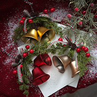 Nouvel Arrivage en Stock Décorations de Noël Transfrontalières Ambiance Festive Ornements Suspendus en Fer en Forme de Cloche pour Arbre de Noël Modernes