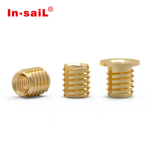 Inserts filetés en laiton autotaraudeurs à double extrémité <span class=keywords><strong>M4</strong></span> pour plastique, type Trisert TT, équivalent 145M4, fixation à écrou moleté - Product Image 3