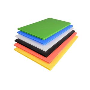 厚さ12mmの中空ボードシート用にリサイクル可能な2〜<span class=keywords><strong>6mm</strong></span>の段ボール環境に優しいPPプラスチックカスタムカット - Product Image 6