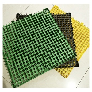 Gazon artificiel et <span class=keywords><strong>pelouse</strong></span> synthétique Taux de perméabilité 95% Panneaux de cellules de drainage en nid d'abeille en plastique, résistants aux UV et à la corrosion - Product Image 5