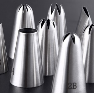 Đầu Phun Bánh Quy Bánh Ngọt Kiểu Nga Dụng Cụ Làm Bánh Đầu Phun Làm Bánh Bộ Đầu Phun Kem Bằng Thép Không Gỉ Kèm Hộp - Product Image 3