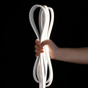 Tira de Luz LED de Silicona Ultra Flexible de 6x10mm, 12V 24V, Brillante, Superficie Plana, para Proyectos al Aire Libre e Iluminación Arquitectónica - Product Image 2