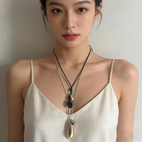 Collares de Moda 2027: Nuevos Collares Casuales con Colgante Geométrico de Cuentas y Cadena para Suéter para Mujer