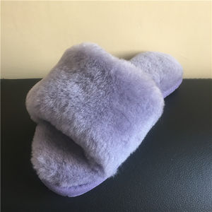 Pantuflas de Piel de Oveja con Pelo Largo y Rizado, Estilo Marni - Product Image 4