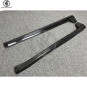 Faldones Laterales Adicionales de Fibra de Carbono Seca con Acabado Brillante y Tejido Twill de Alta Calidad para Porsche Carrera 992 Turbo S 2020-2023 - Product Image 4
