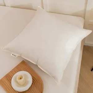 Aucune odeur Protection de l'environnement 100% coton remplissage salon canapé coussin confort vers le bas plume oreiller