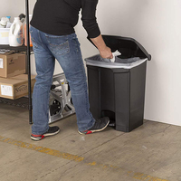 Poubelle commerciale de grande capacité ESD 30L 45L 68L 87L Poubelle mains libres en plastique à pédale seau de stockage