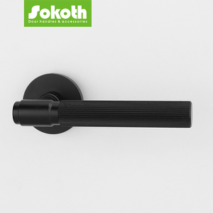 Heavy Duty Commercial Cheap Price Iron Lever <strong>Handle</strong> for Hotels Knurled Black Satin <strong>Brass</strong> and Gold Wooden <strong>Door</strong> <strong>Handle</strong> - Product Image 6