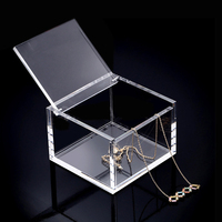 Cube en plastique d'affichage de bijoux en acrylique transparent personnalisé de haute qualité avec couvercle en plexiglas Rose éternelle