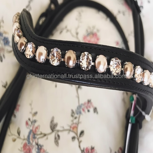 Bande de sourcils de cheval en cuir de canal vide de conception personnalisée faite à la main de qualité supérieure incrustée de cristaux dorés et de perles bande de sourcils Bling - Product Image 1