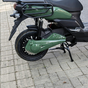 Scooter Eléctrico de Alta Potencia 60V 1500W, Color Negro Mate, Todoterreno, con Faros Delanteros Dobles y Portaequipajes Trasero para Adultos, Alto Rendimiento y Velocidad - Product Image 1