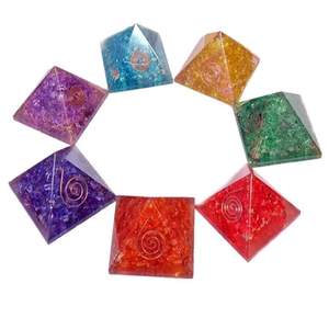 Giá bán buôn bảy <span class=keywords><strong>Chakra</strong></span> <span class=keywords><strong>orgone</strong></span> năng lượng kim tự tháp thiết lập handmade chữa bệnh tinh thể kim tự tháp cho Reiki Thiền Định và trang trí nội thất - Product Image 1