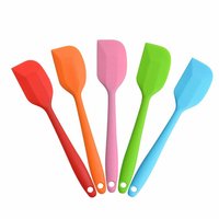 Spatule en silicone antiadhésive résistante à la chaleur de conception monobloc personnalisée de 11 pouces grattoirs flexibles sans couture pour la cuisson et la pâtisserie