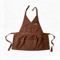 Tablier à bretelles pour femme de haute qualité, personnalisé avec logo, simple boutonnage, 3 poches, col en V avec boutons-pression, uniforme pour boulangerie et café