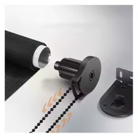 Persianas Enrollables de Plástico Motorizadas de Color Negro con Apertura del 1%, 3%, 5% y 10%, con Sistema Eléctrico Integrado, Horizontales, Resistentes al Fuego y con Protección Solar