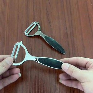 Outil de cuisine manuel professionnel multifonctionnel en acier inoxydable et plastique pour peler facilement les pommes, les légumes et les pommes de terre - Product Image 5