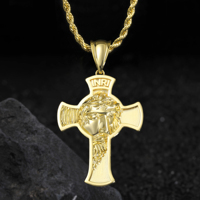 Pendentif Croix Artisanale Supérieure Plaqué Or Double Finition, Collier Hip Hop Religieux pour Hommes, Idéal Streetwear et Soirées